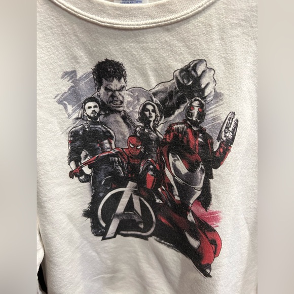 Mens Avengers sweatshirt - Sz: Medium - Picture 2 of 3